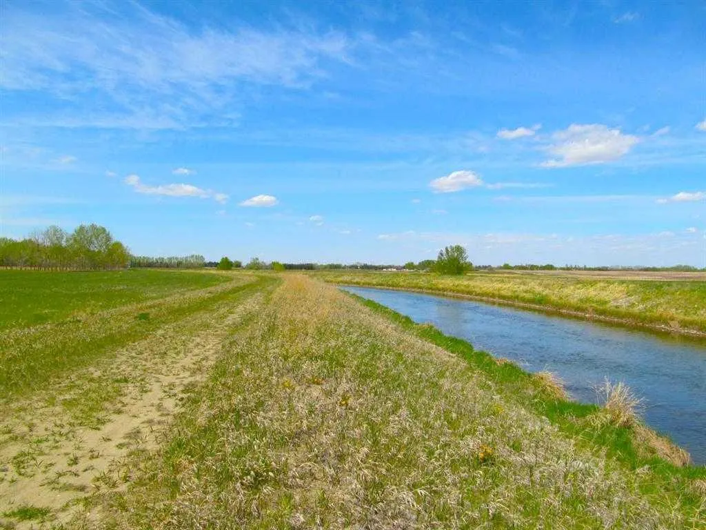 275182 Glenmore Trail