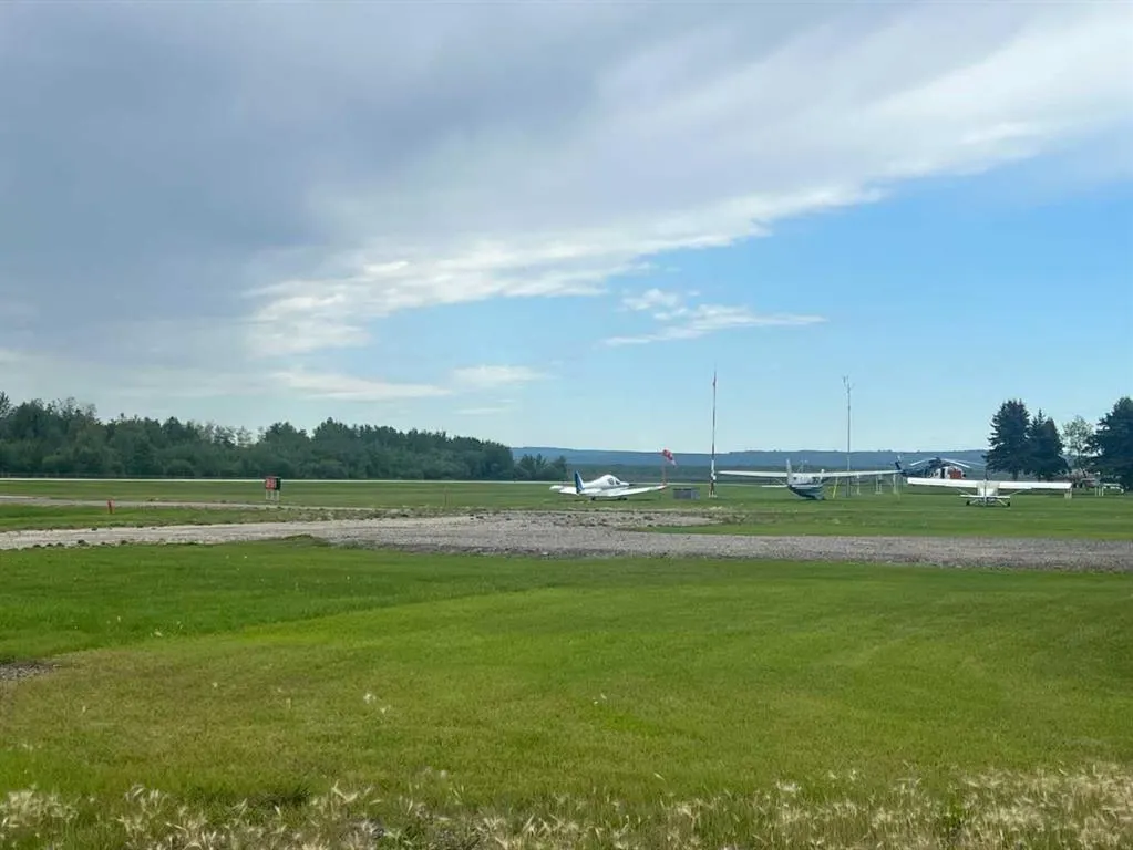P 7 Airport Road NE