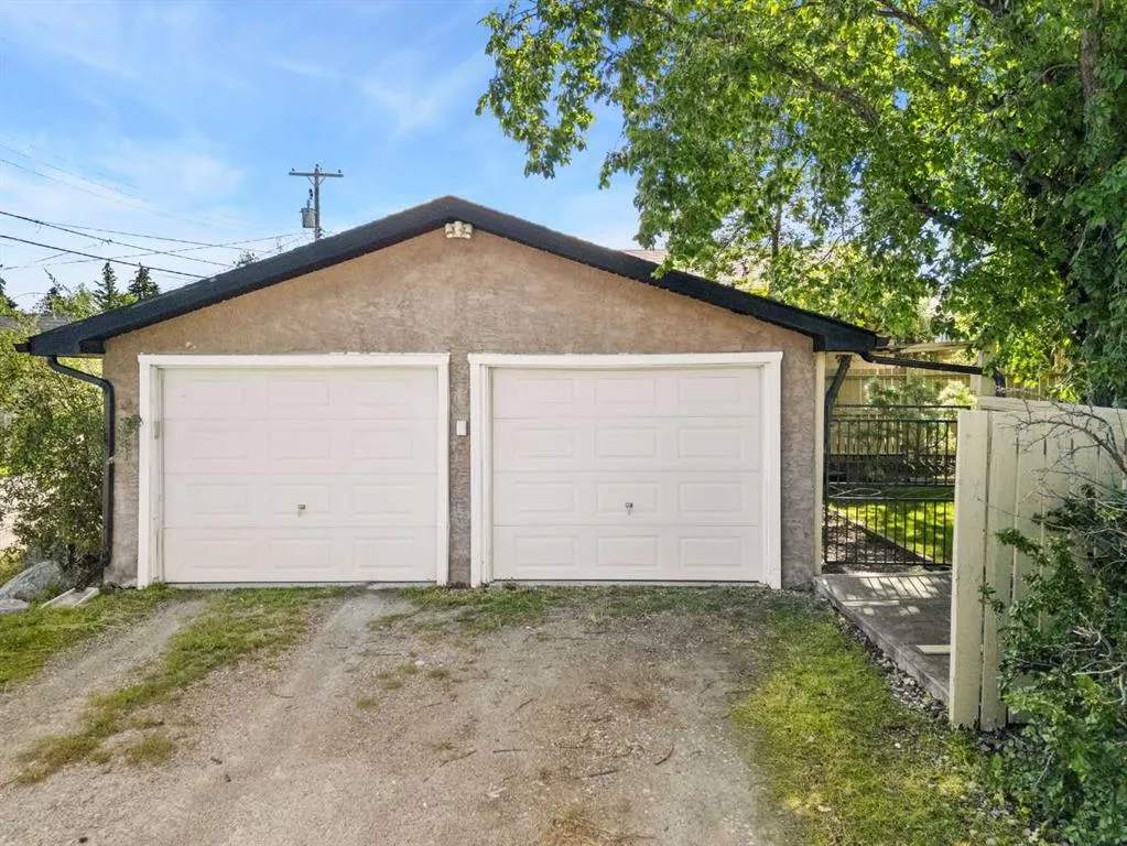 108 Jensen Drive NE