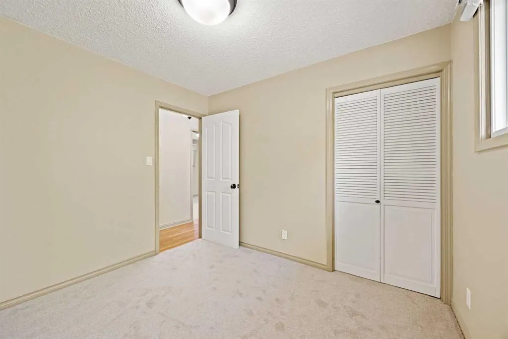 108 Jensen Drive NE