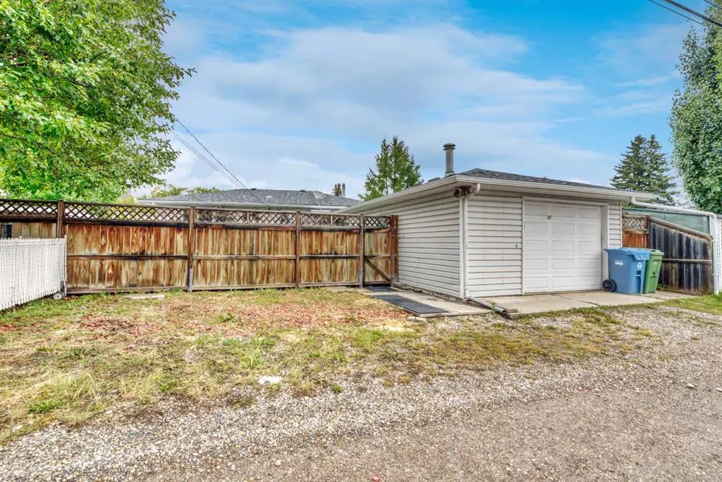 17 Windermere Road SW