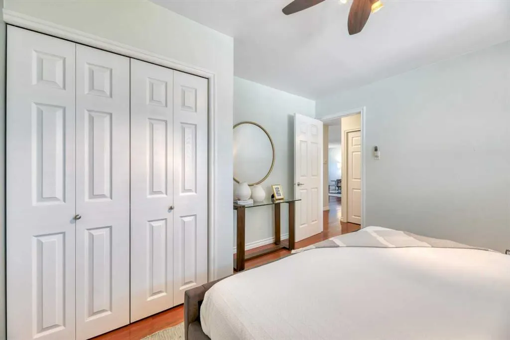 17 Windermere Road SW