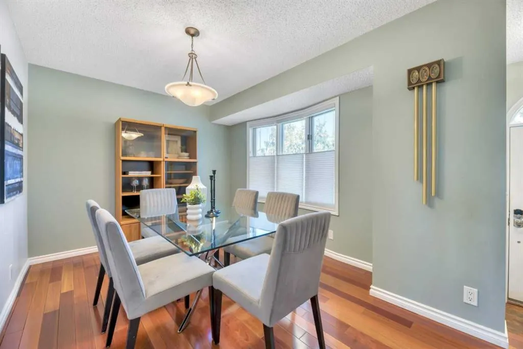 17 Windermere Road SW