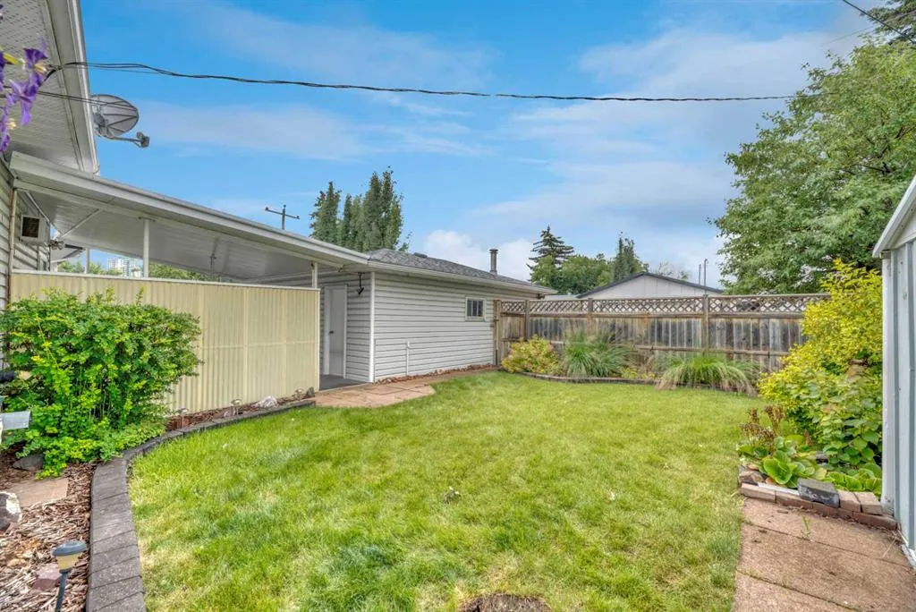 17 Windermere Road SW