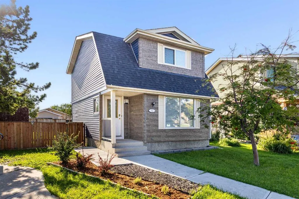32 Erin Mount Crescent SE