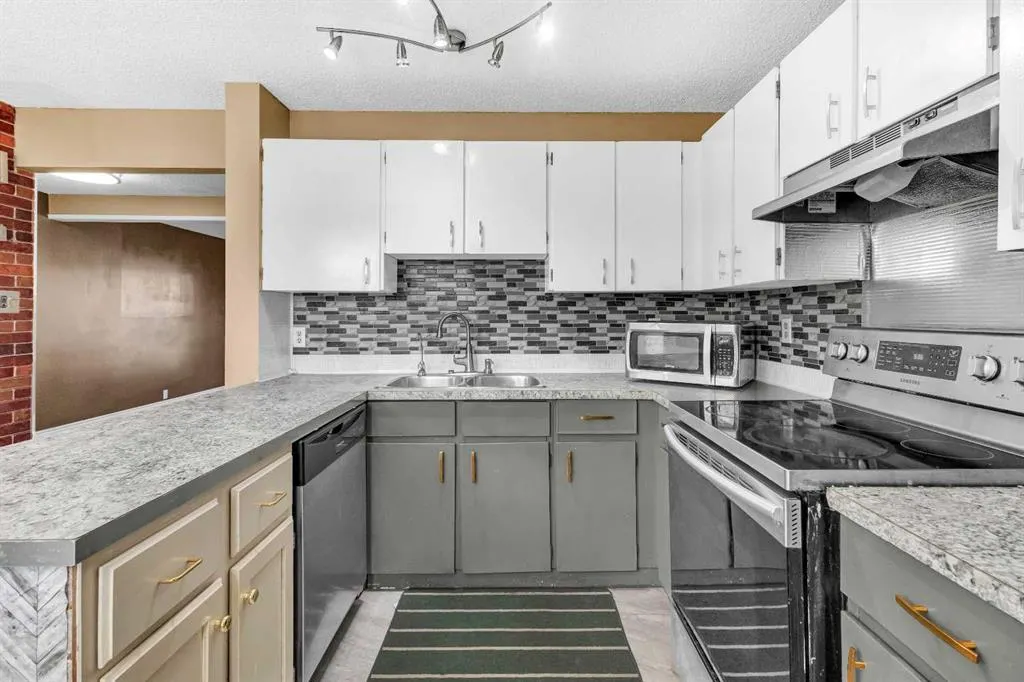 32 Erin Mount Crescent SE