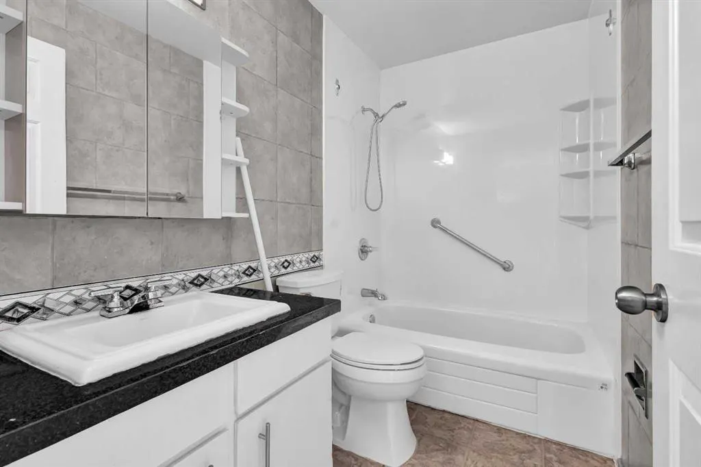 32 Erin Mount Crescent SE
