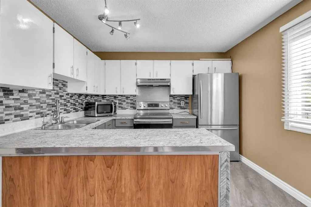 32 Erin Mount Crescent SE