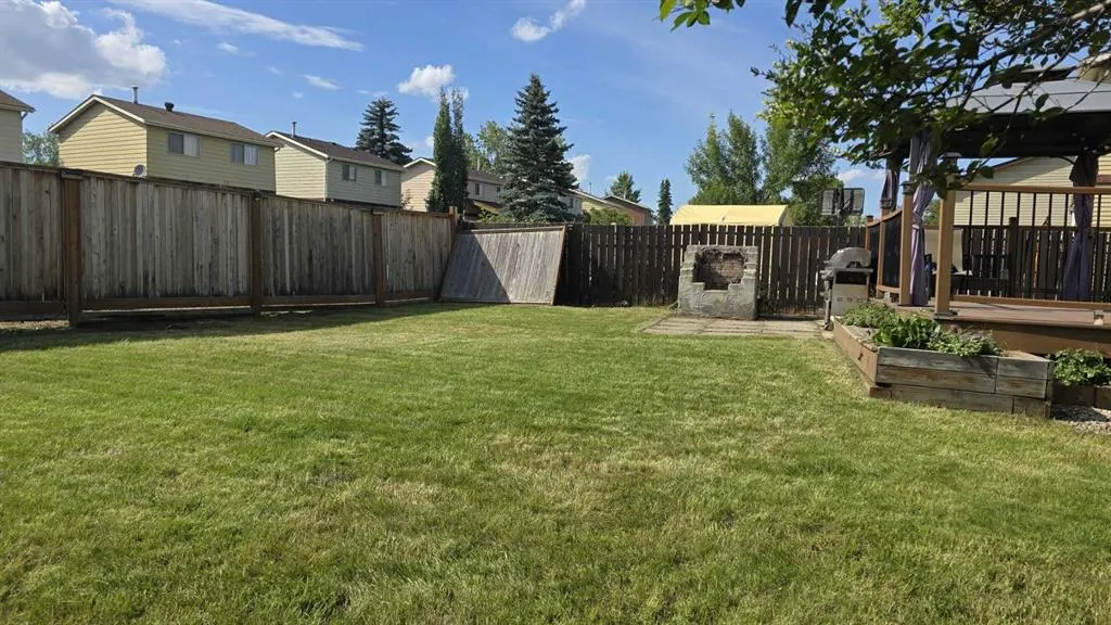 32 Erin Mount Crescent SE