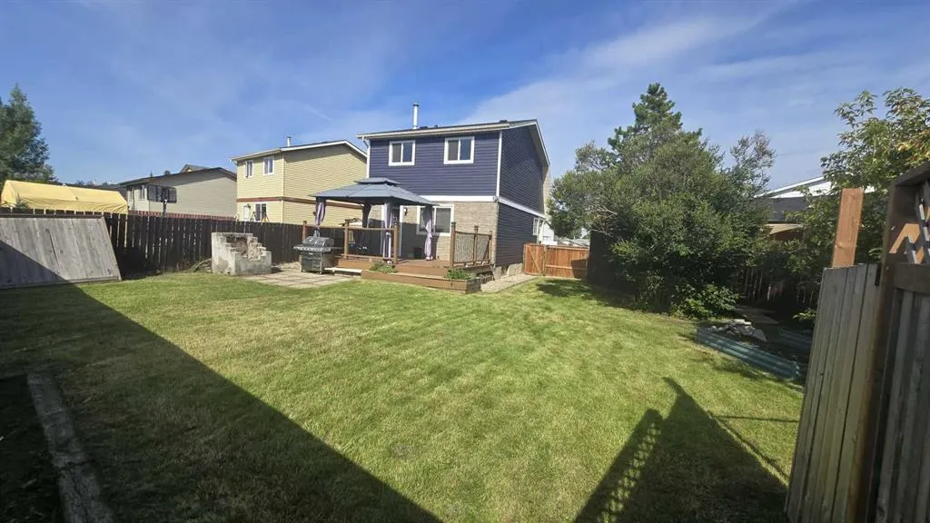 32 Erin Mount Crescent SE