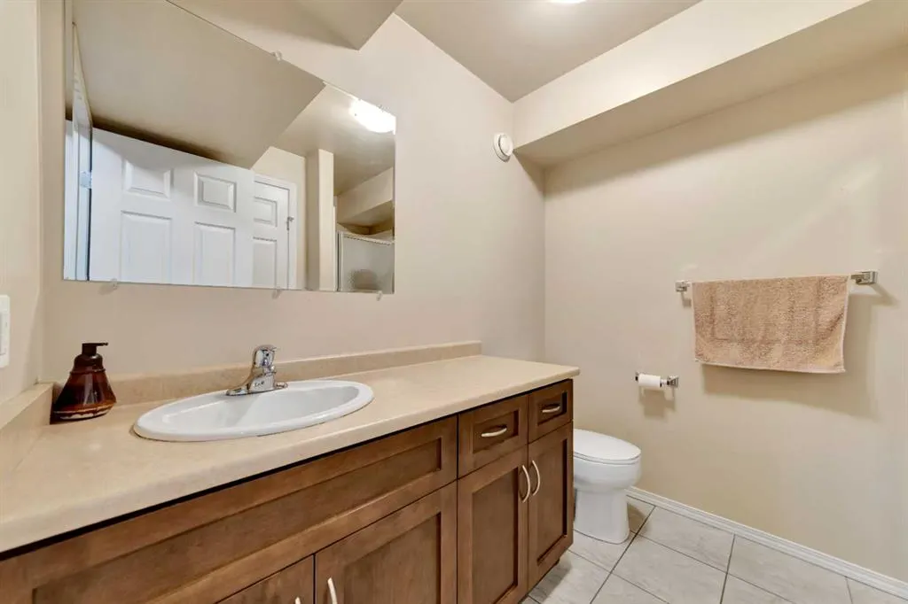 1407 53 Avenue, #1