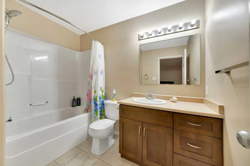 1407 53 Avenue, #1