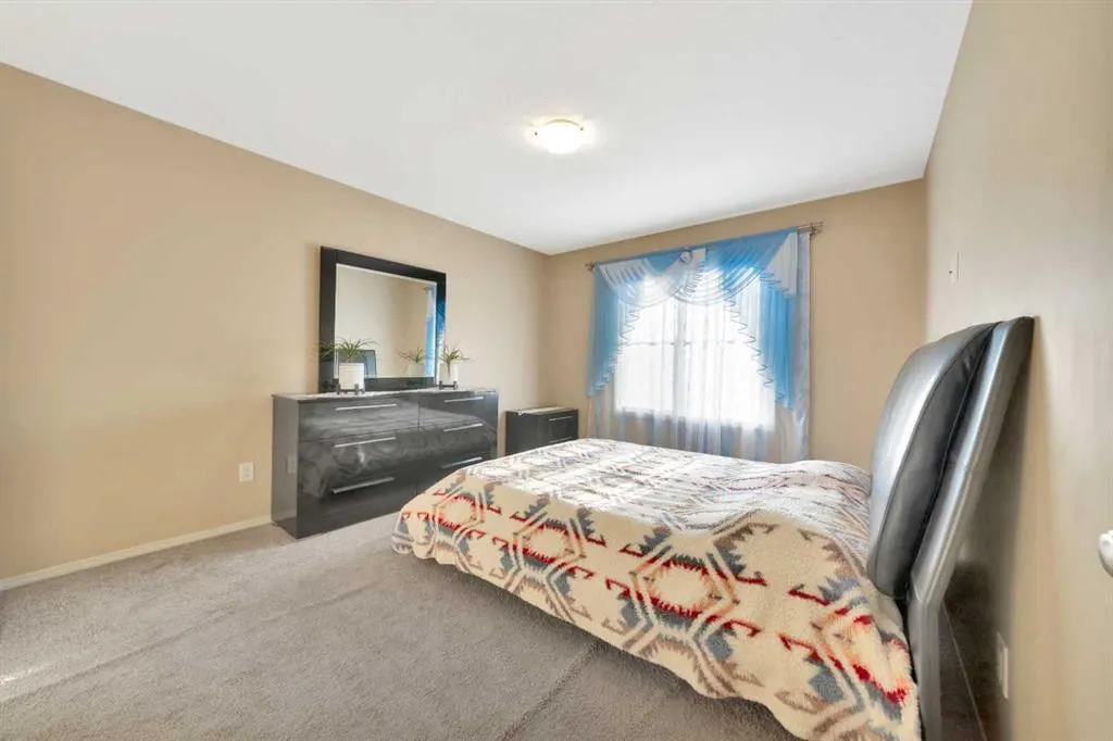 1407 53 Avenue, #1
