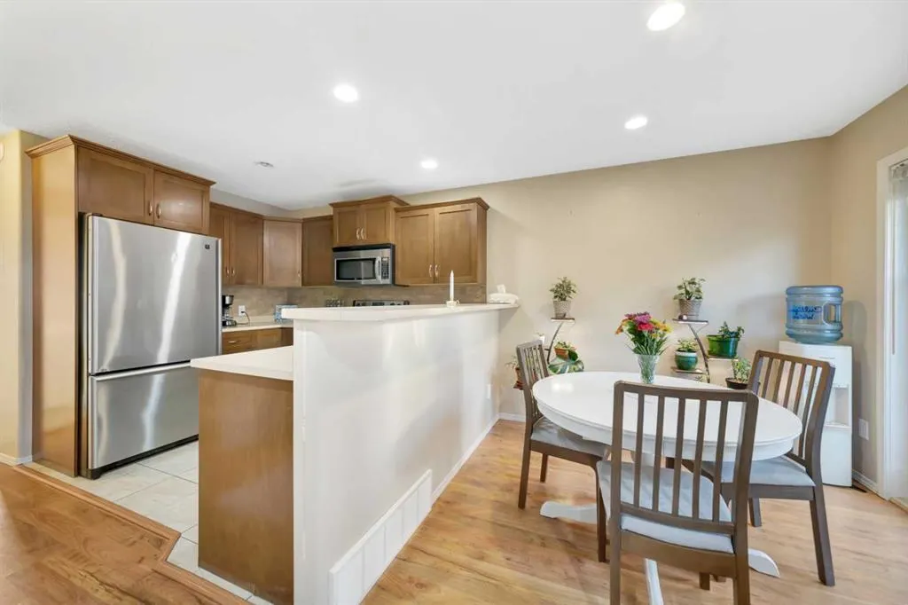 1407 53 Avenue, #1
