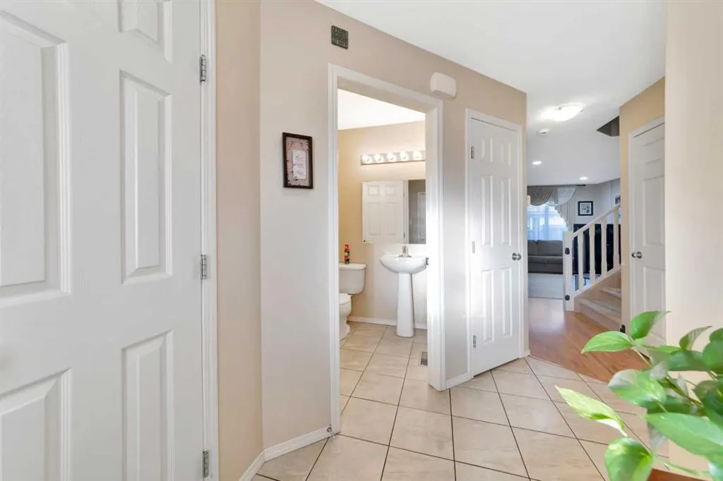 1407 53 Avenue, #1
