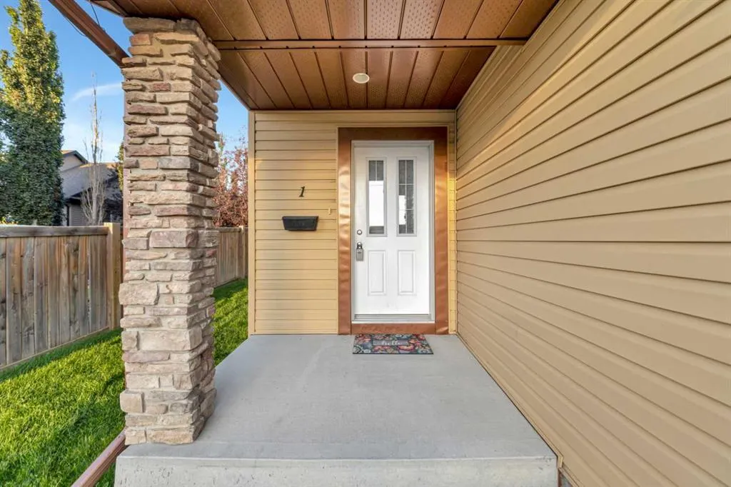 1407 53 Avenue, #1
