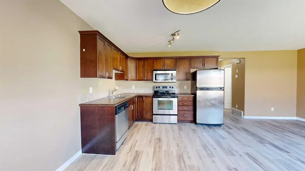 10150 121 Avenue, #335