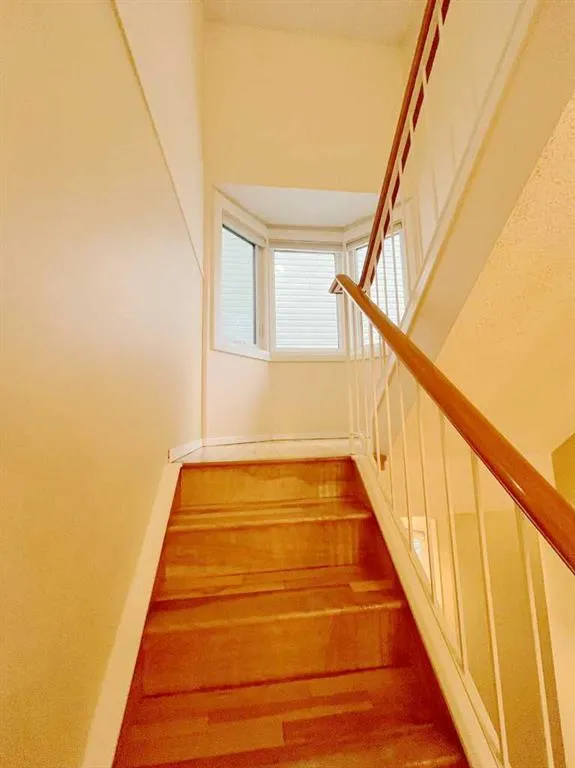 33 Millrise Lane SW