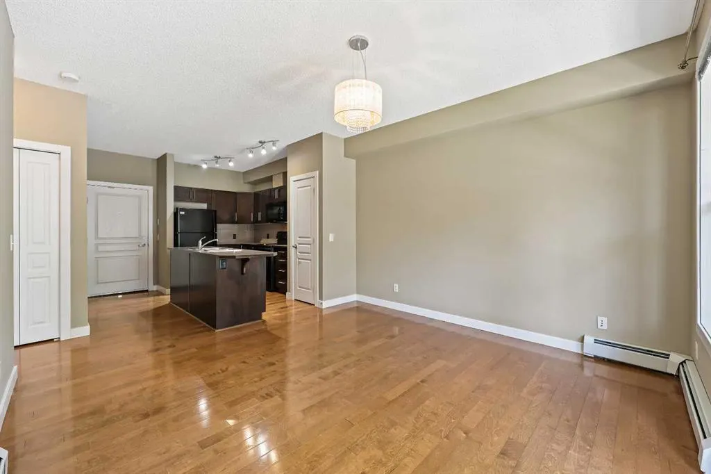 48 Panatella Road NW, #102