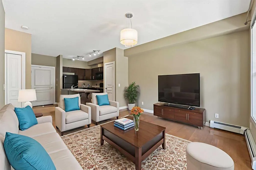 48 Panatella Road NW, #102