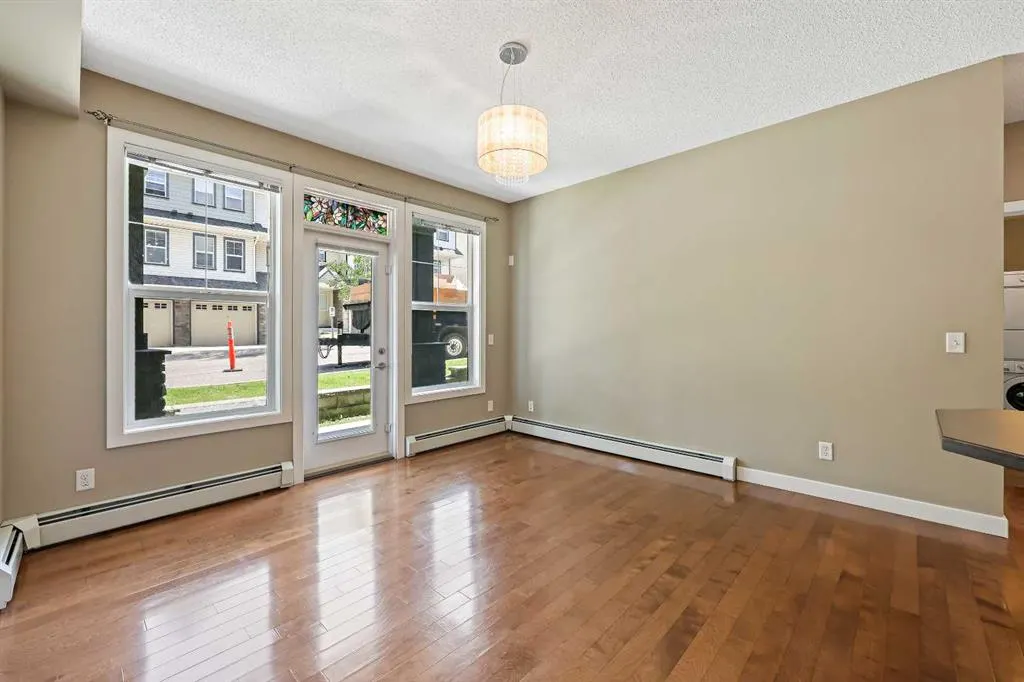 48 Panatella Road NW, #102