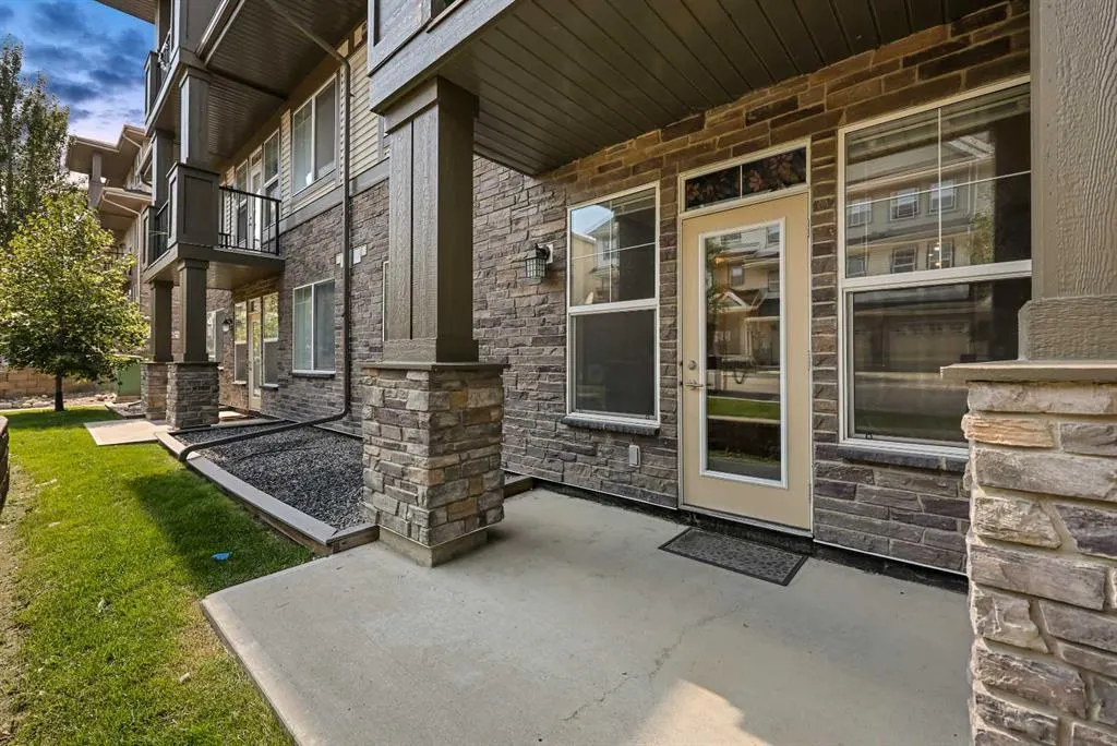 48 Panatella Road NW, #102