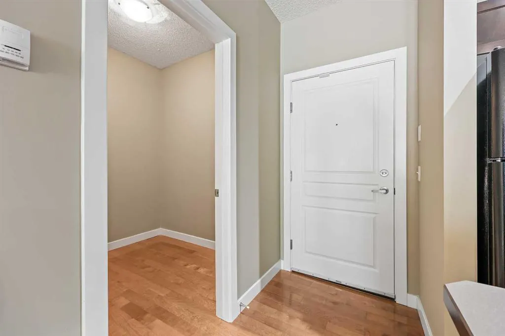 48 Panatella Road NW, #102