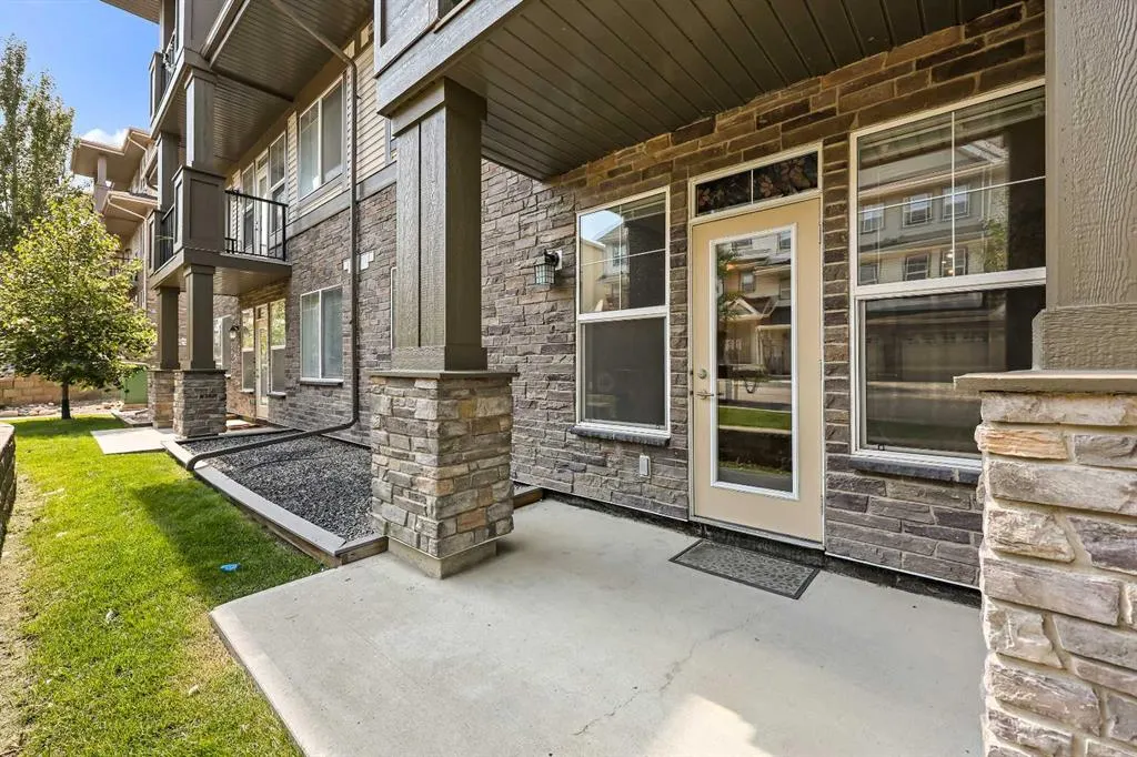 48 Panatella Road NW, #102