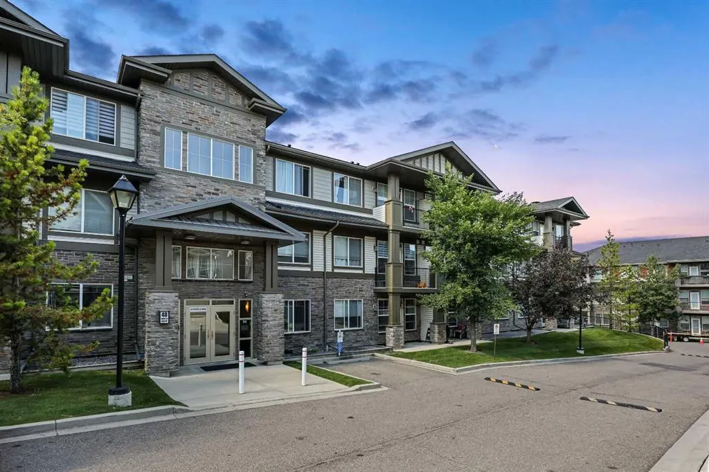 48 Panatella Road NW, #102