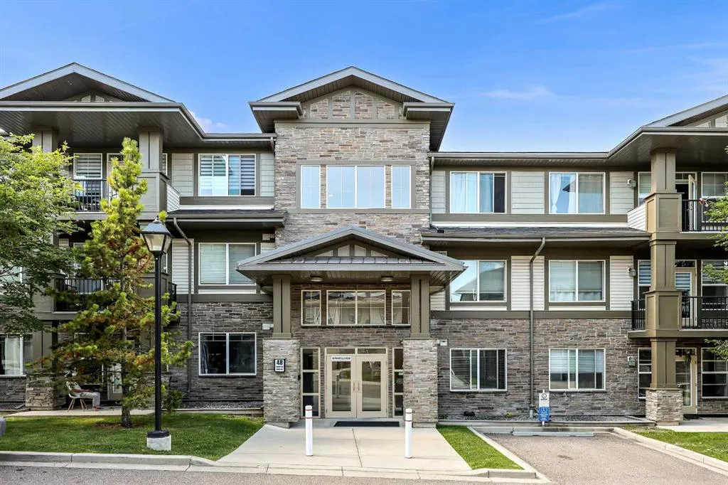 48 Panatella Road NW, #102