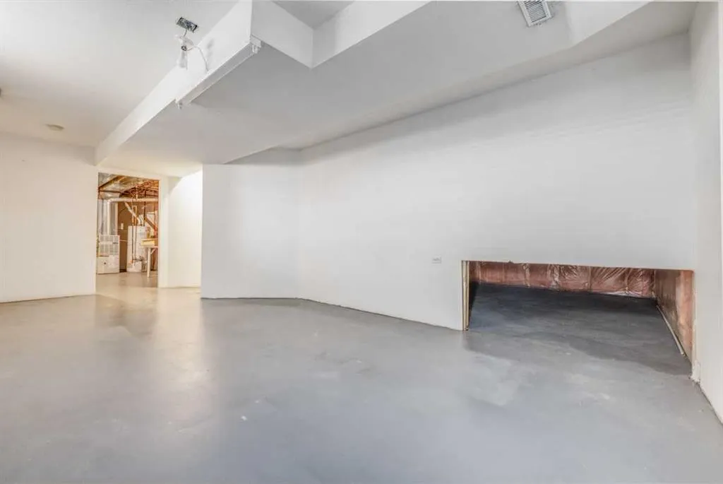 19 Erin Grove SE