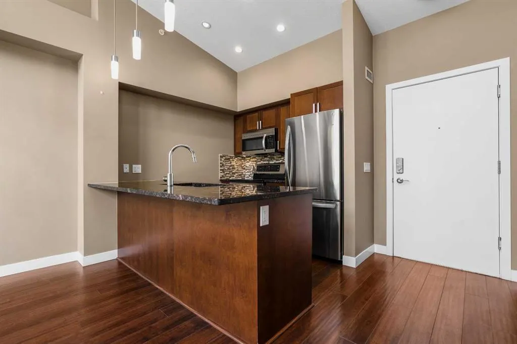4303 1 Street NE, #409