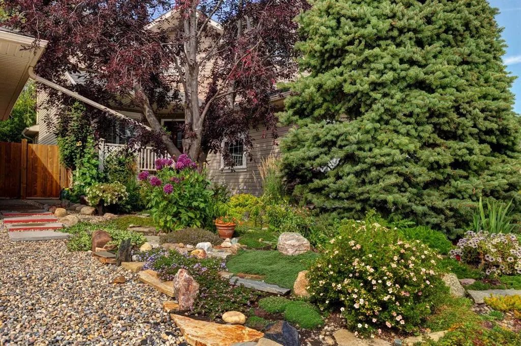 23 Sierra Nevada Way SW