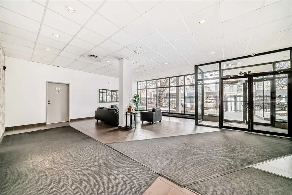 340 14 Avenue SW, #401