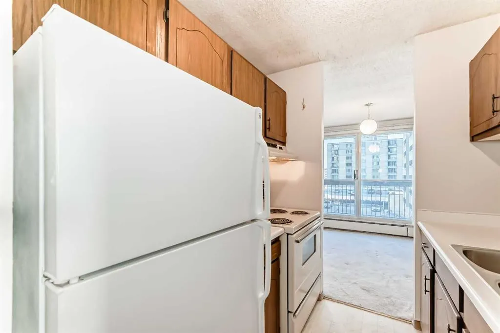 340 14 Avenue SW, #401