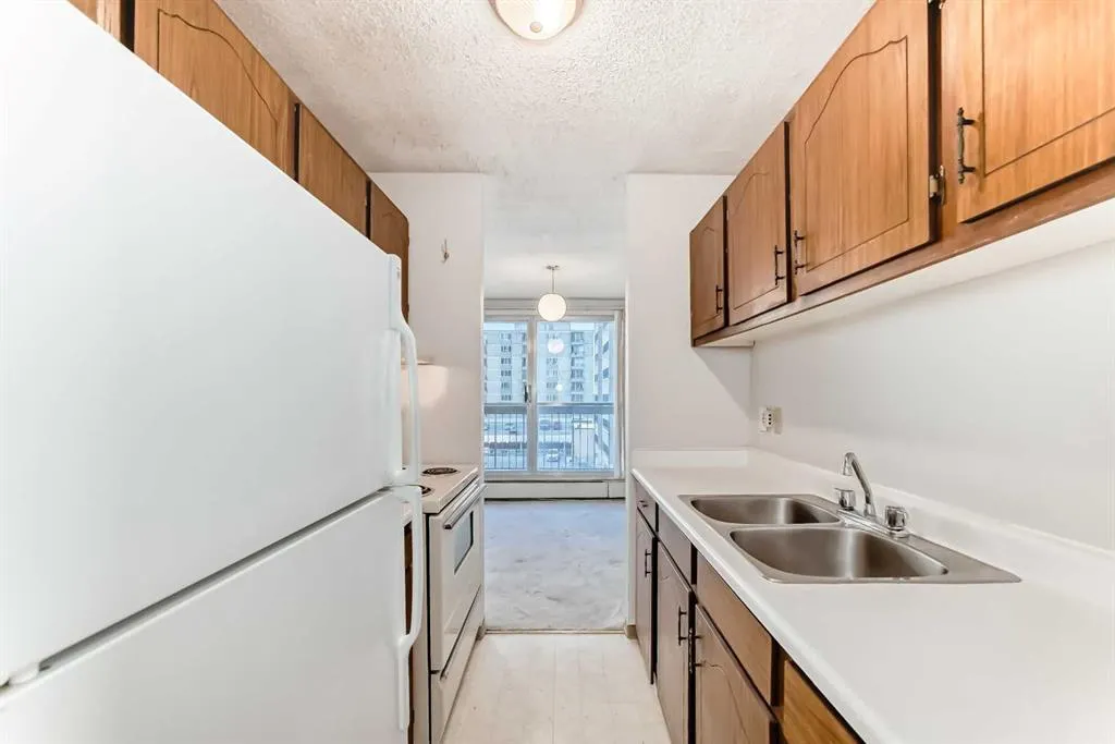 340 14 Avenue SW, #401