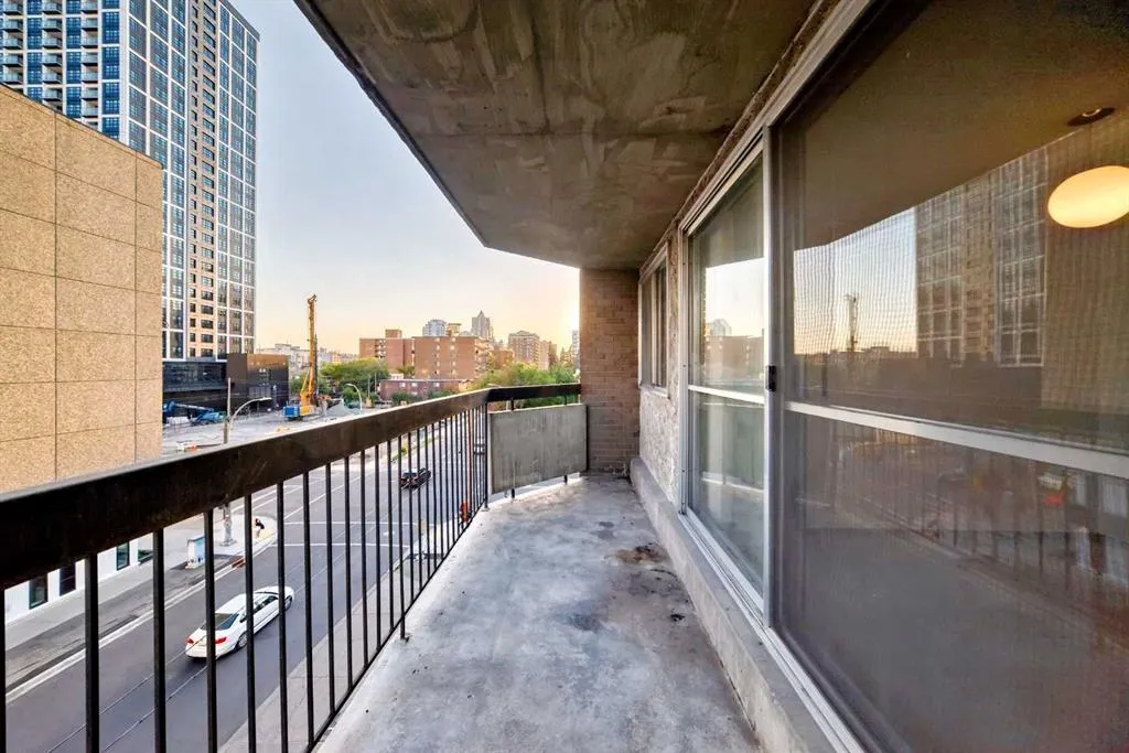 340 14 Avenue SW, #401
