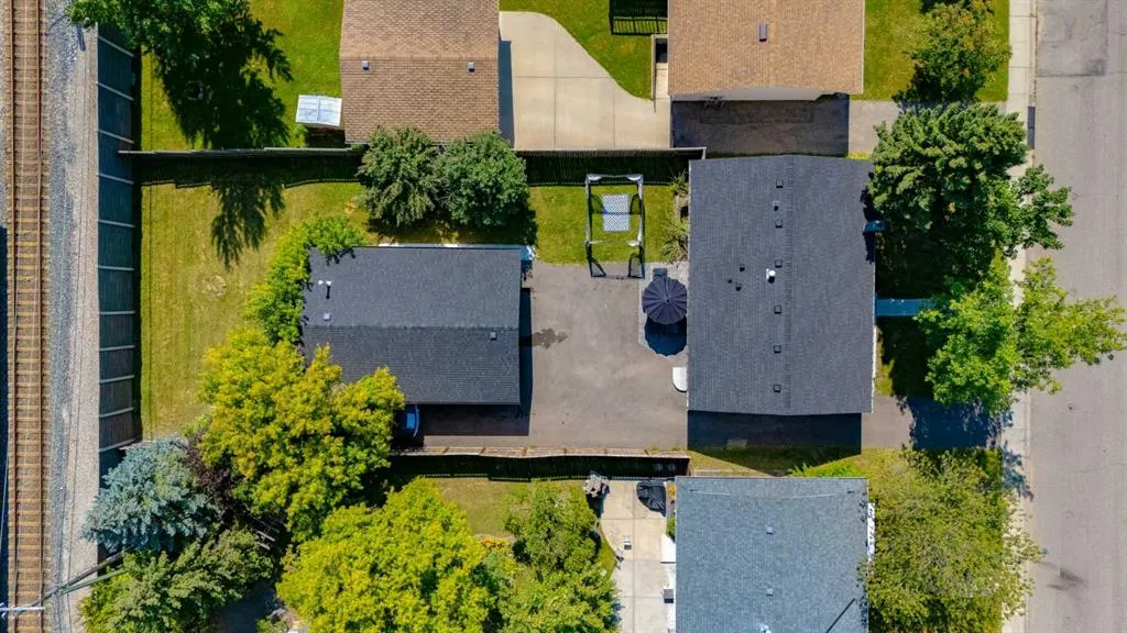 392 Cantrell Drive SW