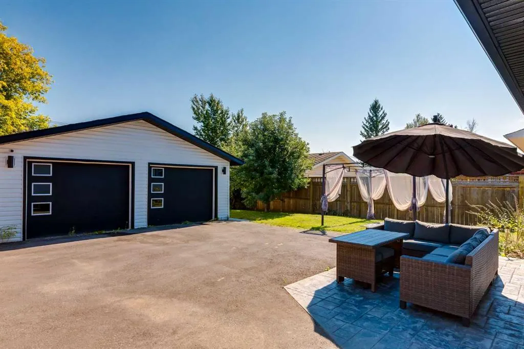 392 Cantrell Drive SW