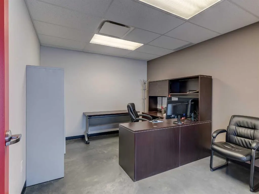 5531 70 Avenue, #2nd Floor