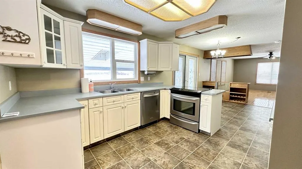 60037 Township Road 725