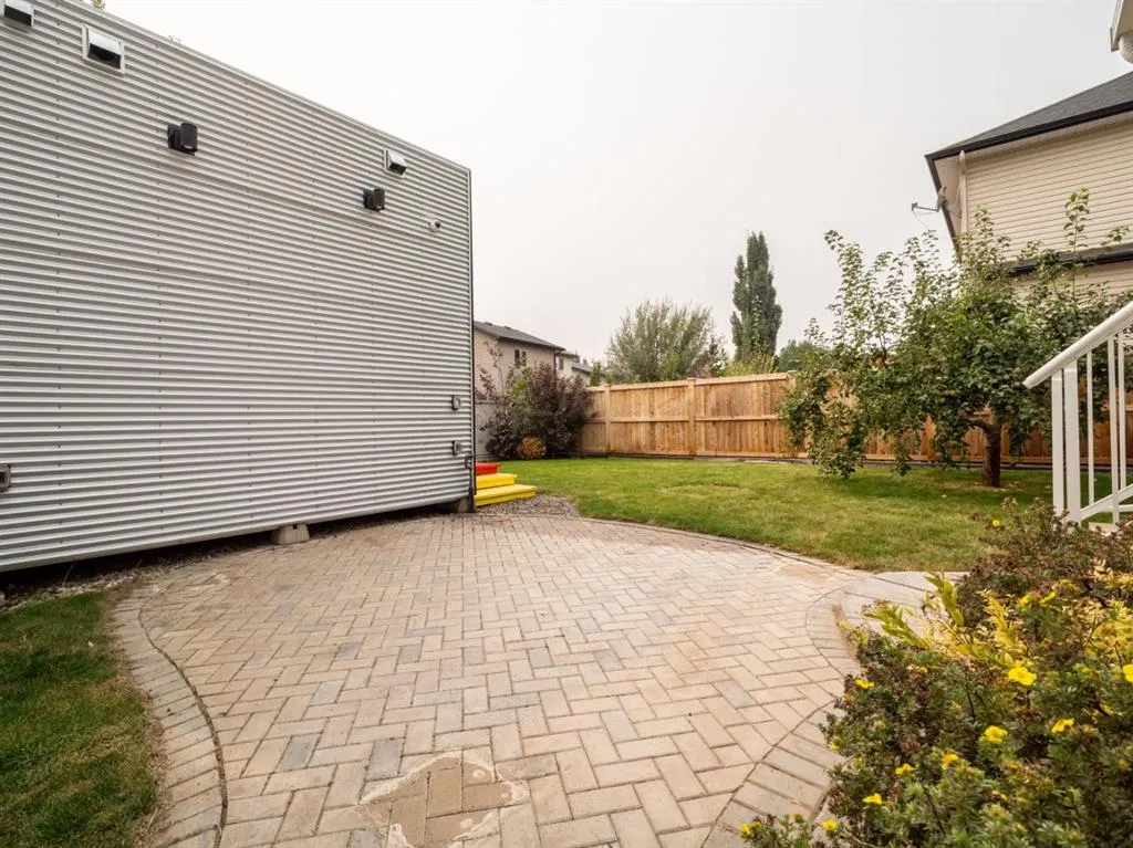 347 Squamish Court W