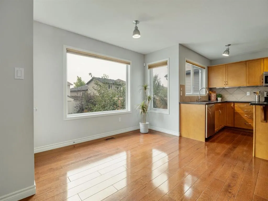 347 Squamish Court W