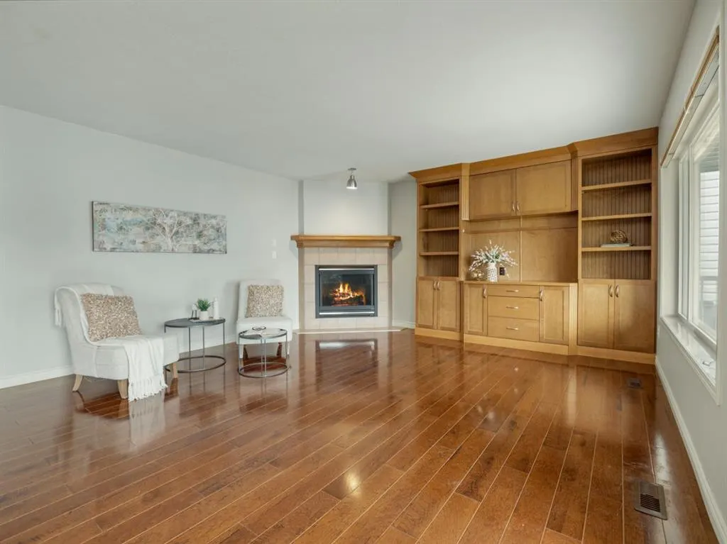 347 Squamish Court W
