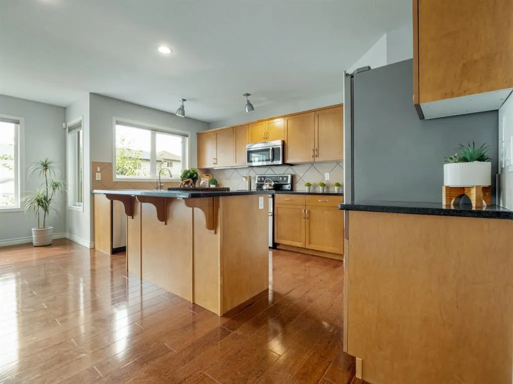 347 Squamish Court W