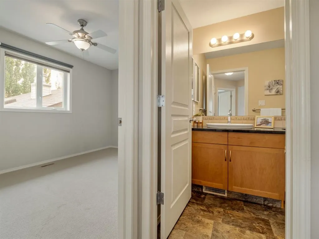 347 Squamish Court W