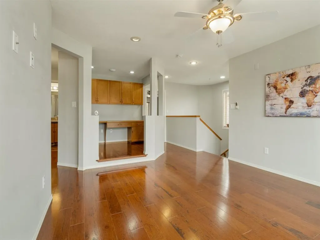 347 Squamish Court W