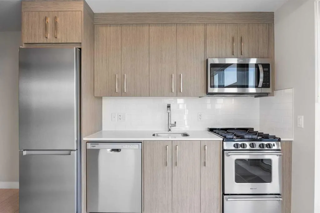 110 18A Street NW, #701
