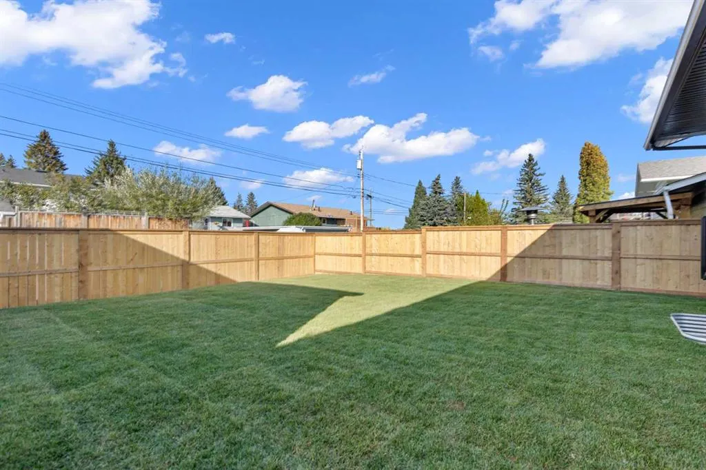 1275 Lake Sundance Crescent SE