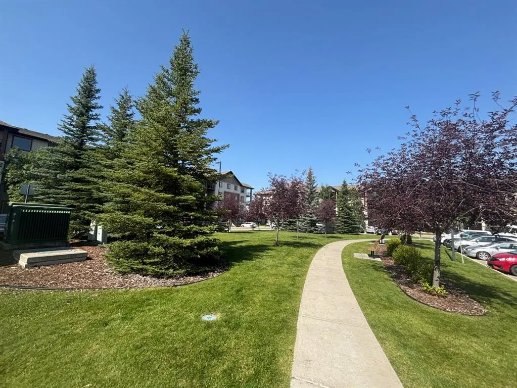 8 Bridlecrest Drive SW, #1215